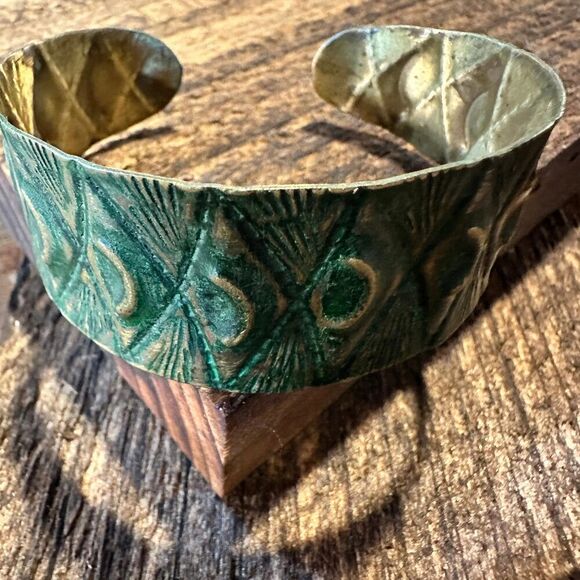 Handcrafted Artesian Boho Brass Patina Bracelet, Moons‎ & Diamonds on Green, Adj - Picture 7 of 7